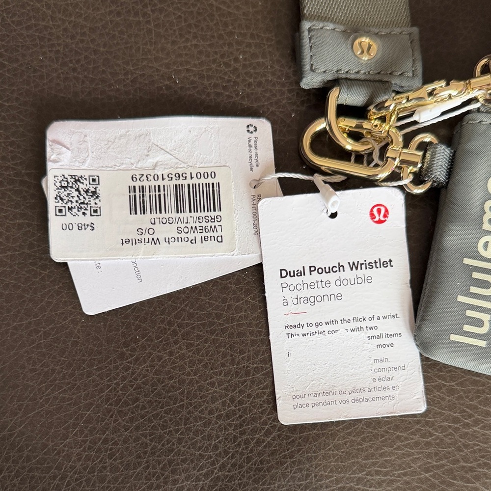 lululemon athletica Green and Cream Wallet Set - Picture 4 of 4
